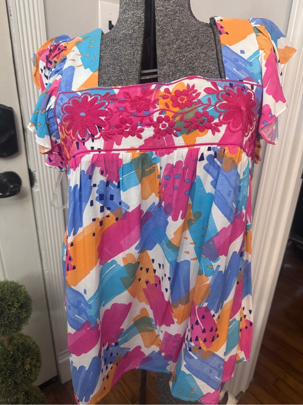 Women’s Savanna Jane Brushstroke Embroidered Babydoll Top Medium NWT